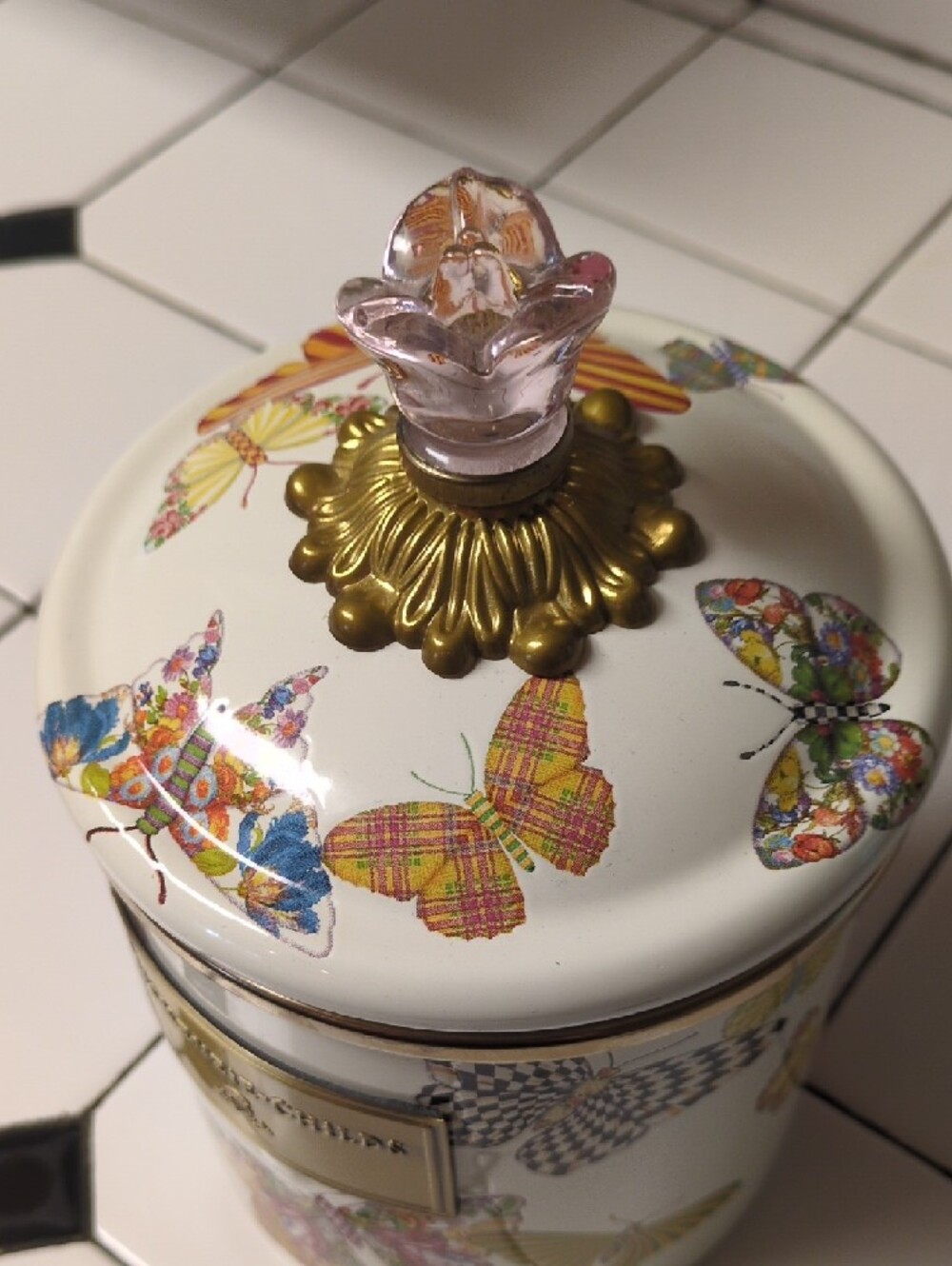 Butterfly Enameled Jar with Butterfly w/ Lid Knob - Cream & Gold - Picture 4 of 6